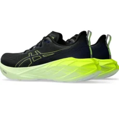 Asics Novablast 4
