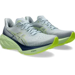 Asics Novablast 4