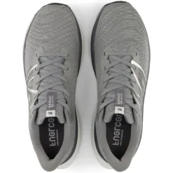 New Balance FuelCell Propel v4