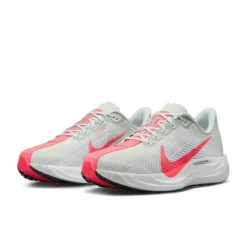 Nike Pegasus Plus