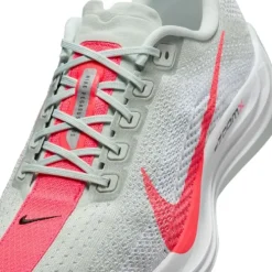 Nike Pegasus Plus