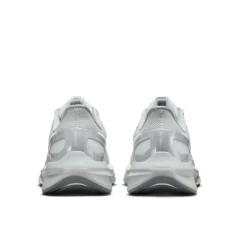 Nike Structure 25