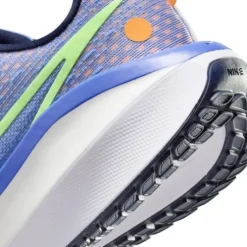Nike Vomero 17
