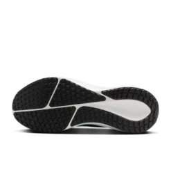 Nike Vomero 17